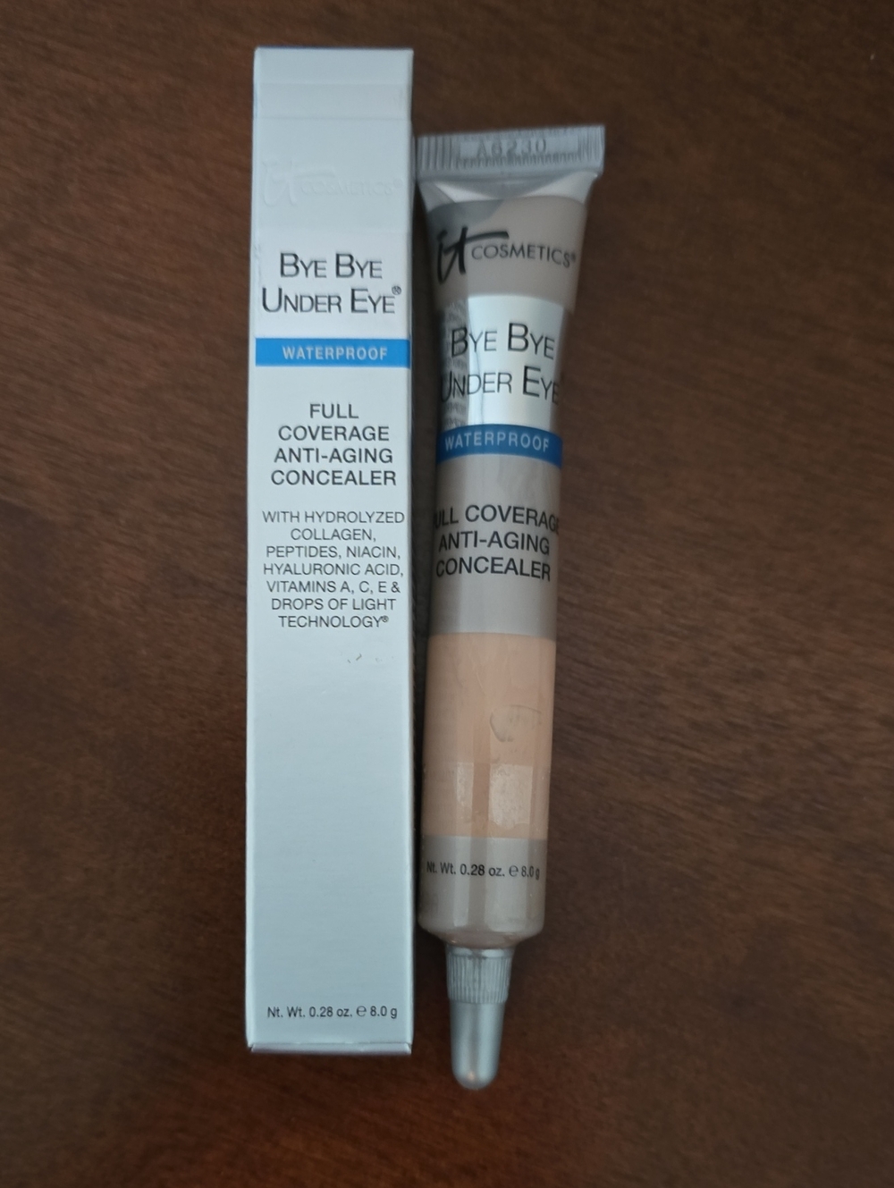 it cosmetics Bye Bye Under Eye Waterproof Concealer - Medium Neutral